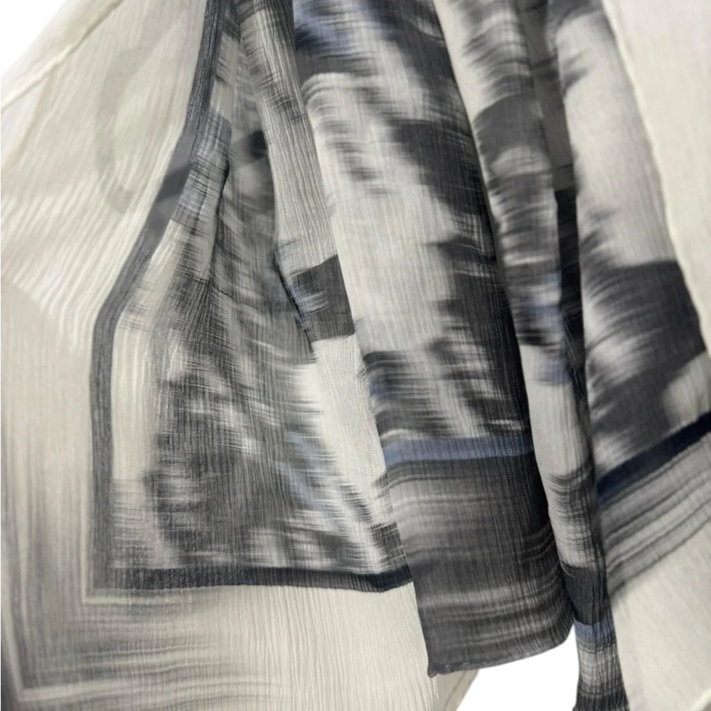 Giorgio‎ Armani Runway Gray Blue Black Abstract 100% Silk Scarf, Size 30 x 24